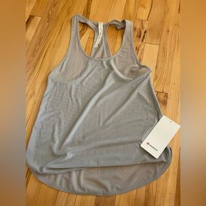 Lululemon 105 Singlet, never worn, size 4